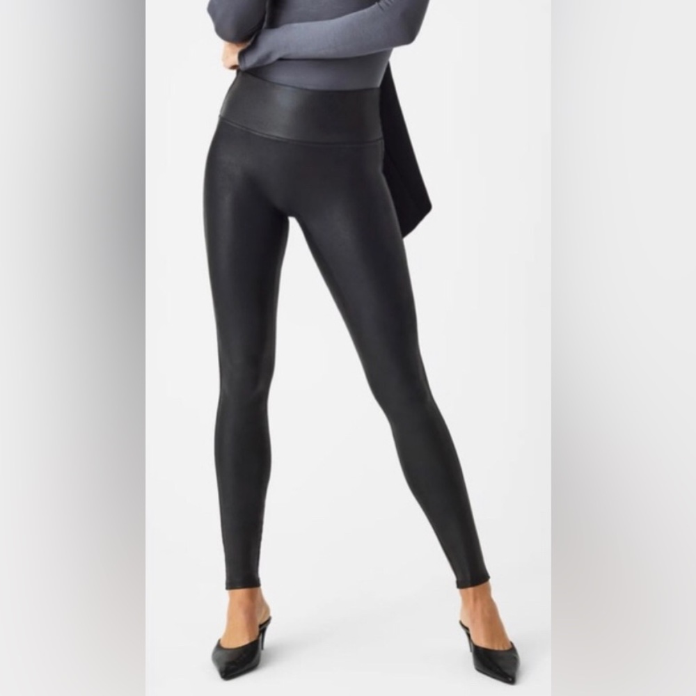 Spanx Faux Leather Leggings Size L Black 2437